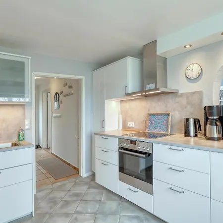 2 Bedroom Lovely In *