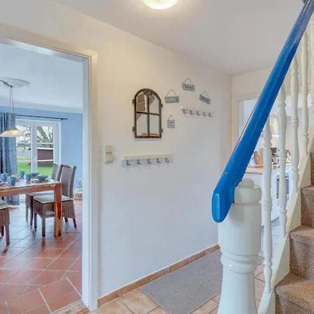 2 Bedroom Lovely In Dom wakacyjny *